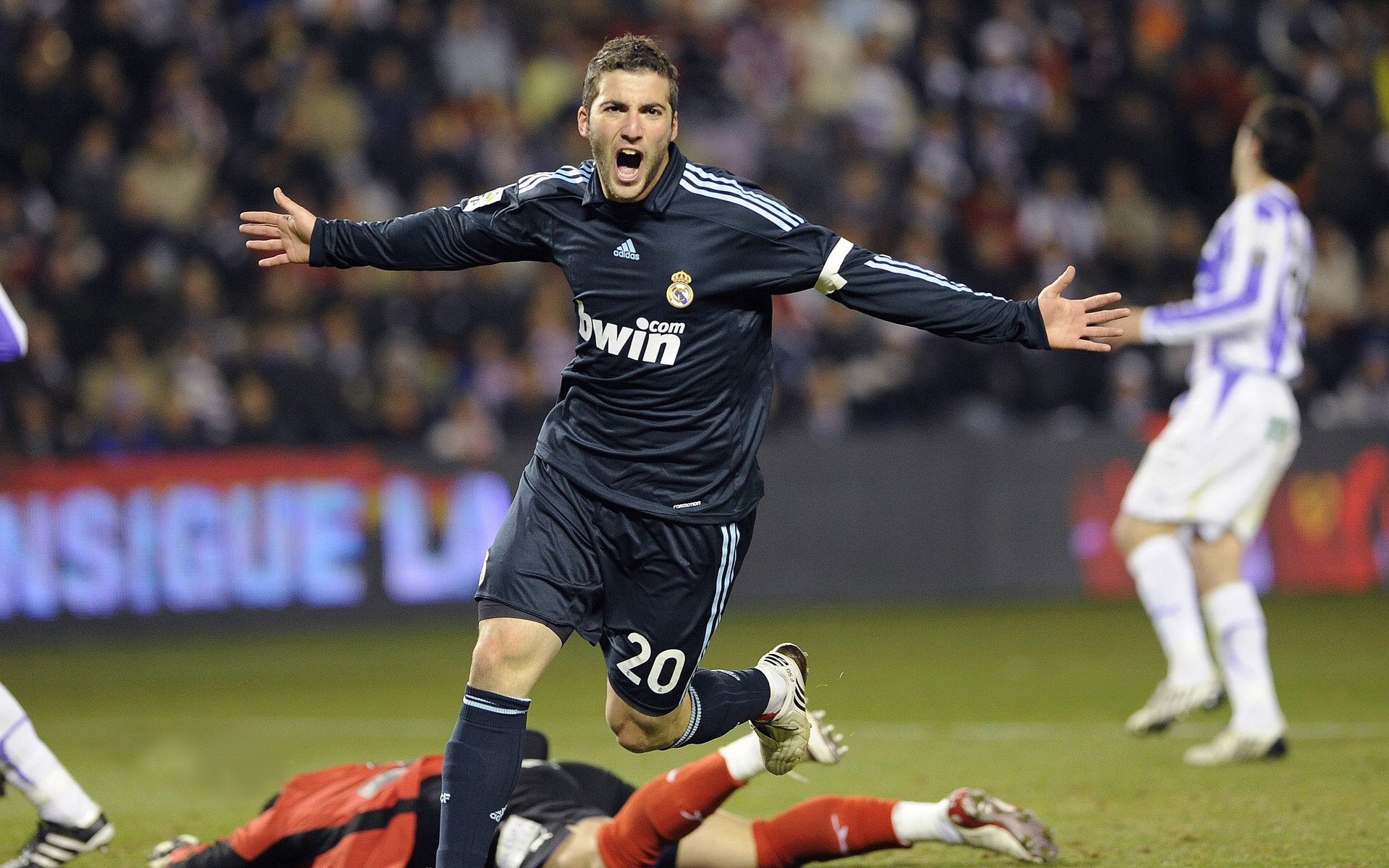 意甲联赛热度不断攀升，国际影响扩大，意甲联赛集锦